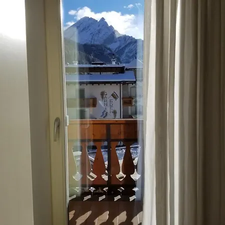 Hotel Garni Ciamorc Canazei