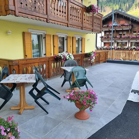 Garni Ciamorc Hotel *