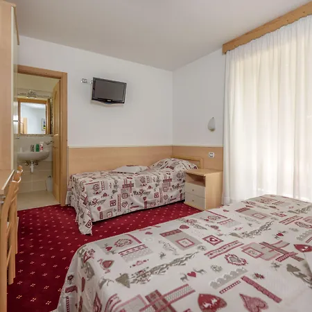 Garni Ciamorc Hotel Canazei