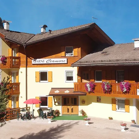 Garni Ciamorc * Canazei
