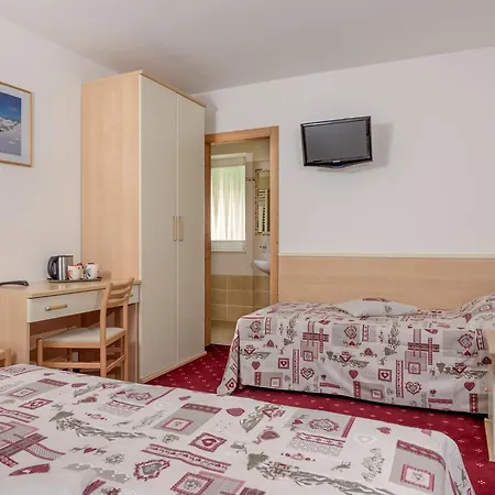 Garni Ciamorc * Canazei