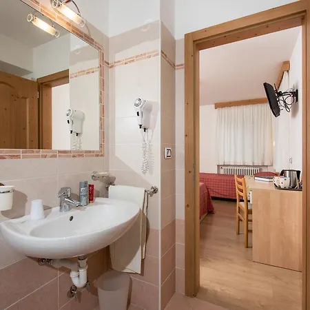 Hotel Garni Ciamorc Canazei