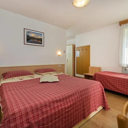 Hotel Garni Ciamorc Canazei