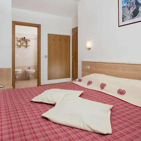 Hotel Garni Ciamorc Canazei