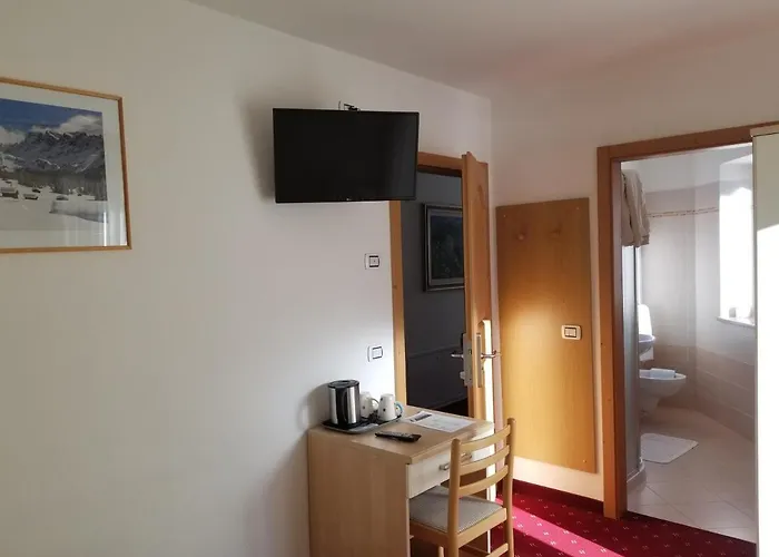 Garni Ciamorc * Канацеи