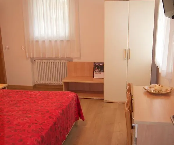 Hotel Garni Ciamorc Canazei